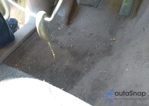 2001 Jeep Grand Cherokee Laredo z USA, uszkodzony, nr VIN 1J4GW48S91C683899